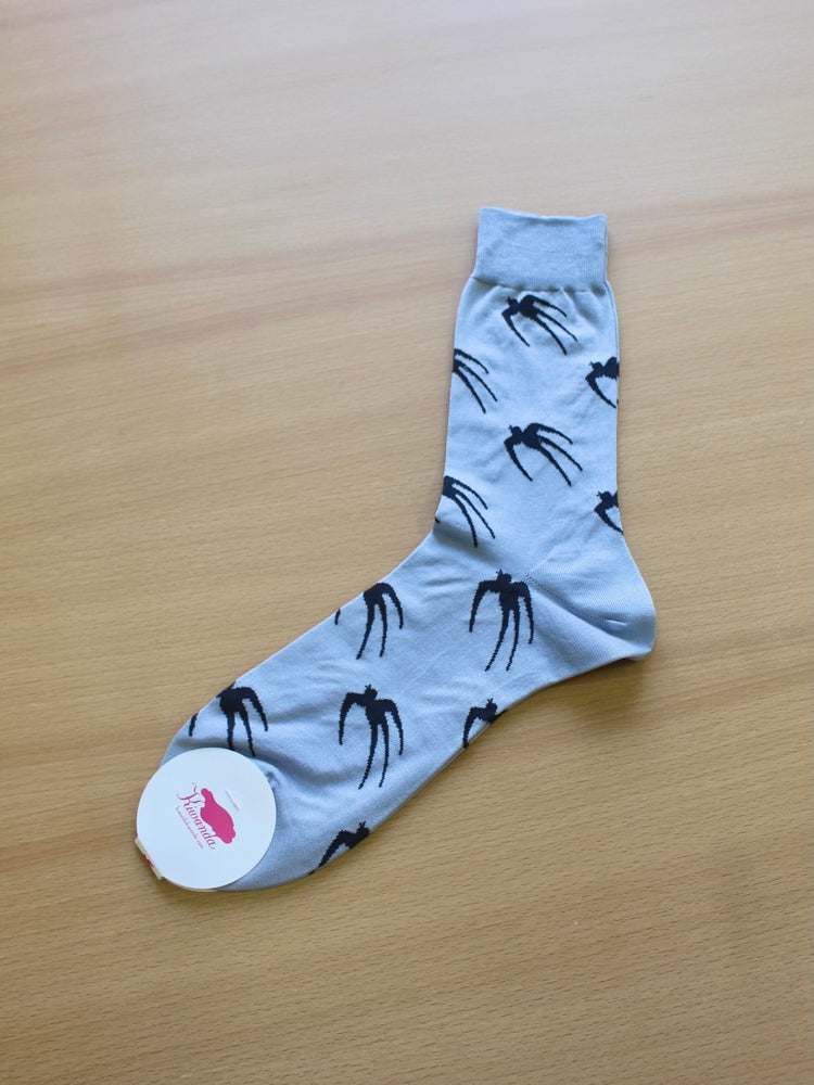 Kiwanda swallows socks